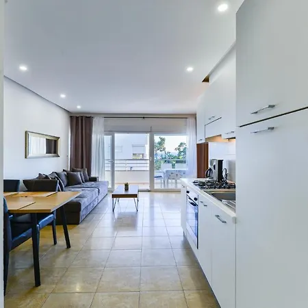 Modern Punta With Sea View- By Ta Leut Agency 프리블라카