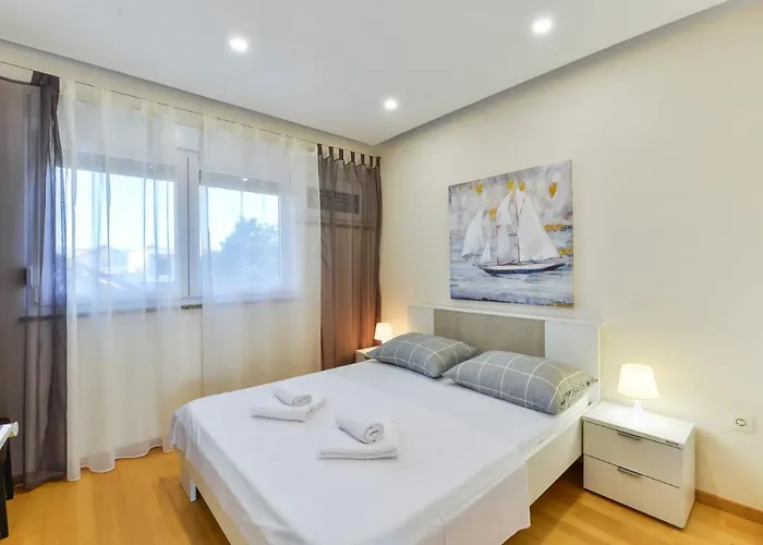 Modern Punta With Sea View- By Ta Leut Agency 아파트