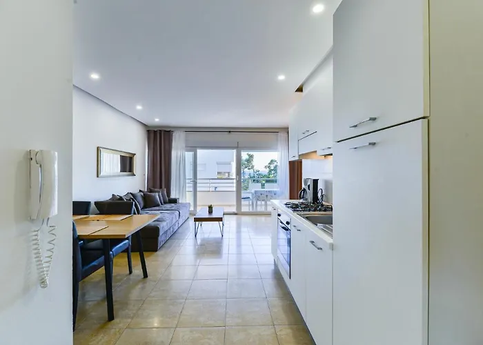 Modern Punta With Sea View- By Ta Leut Agency 프리블라카
